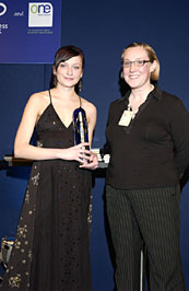 Kate Fearnley (Winner of Young Woman Entrepreneur 2004) with Wendy Parvin, Project Director of GLEAM